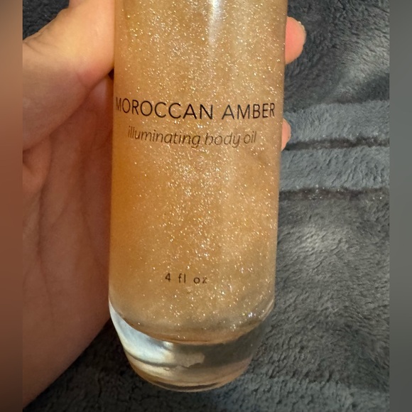 Sand + Fog Moroccan Amber 4 Oz Illuminating Body Oil - Picture 4 of 4